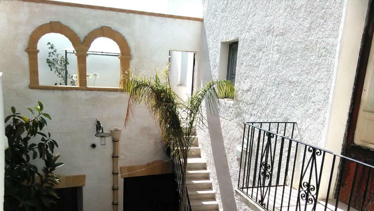 La Corte Di Zaccaria Mazara del Vallo Buitenkant foto